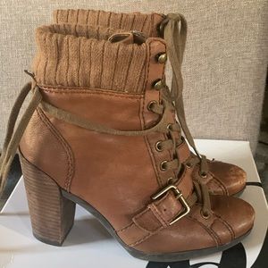 Nine West Heeled Lace up Boots